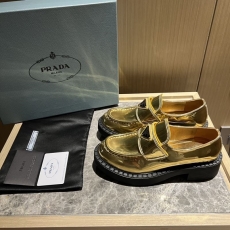 Prada Low Shoes